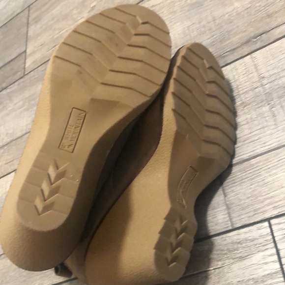 White Mountain genuine leather upper Lambert lace up botties with stitch design - Picture 7 of 9